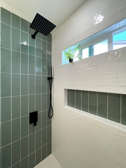 Shower - 13219 Crossdale Ave