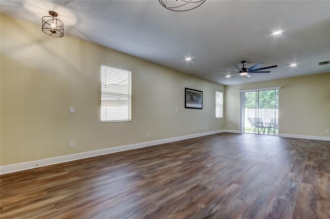 Building Photo - 6101 Lanshire Dr