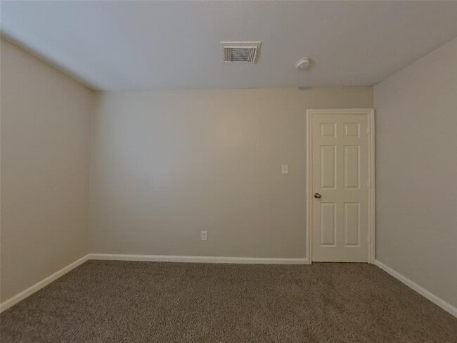 Building Photo - 10935 Mockingbird Pl