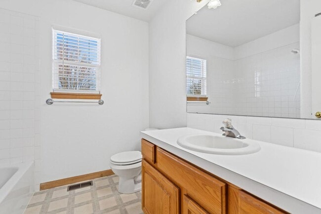 Building Photo - 389 Blackstone Cir