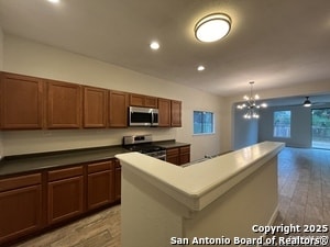 Building Photo - 317 Sandy Shl