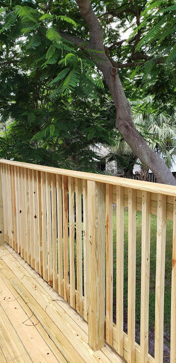 Building Photo - 541 NE 47th St