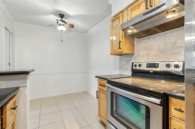 Building Photo - 8801 Hammerly Blvd