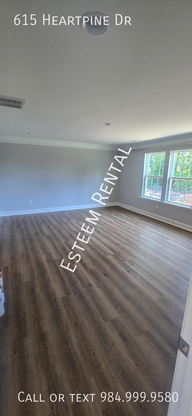 Building Photo - 615 Heartpine Dr