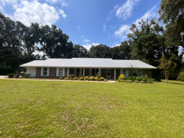 Primary Photo - 104 Brisbon Rd