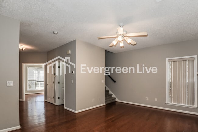 Building Photo - 185 Argonne Dr