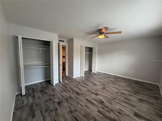 Building Photo - 1167 Calle Del Rey