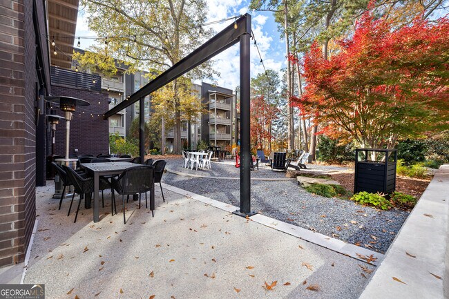 Building Photo - 255 High St