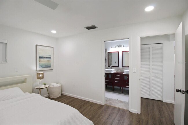 Building Photo - 6416 Wood Owl Cir