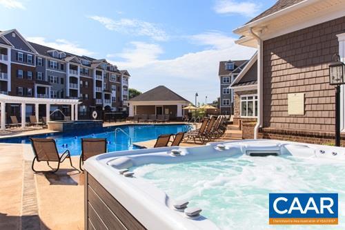 Building Photo - 2015 Reserve Cir