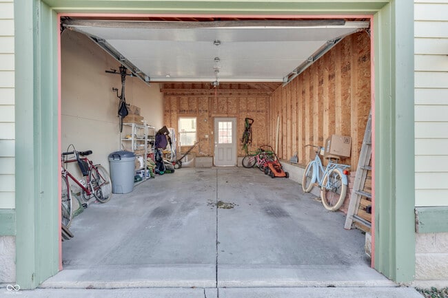 Building Photo - 2322 Alabama St