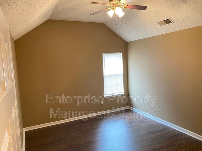 Building Photo - 6496 Amberwood Cove