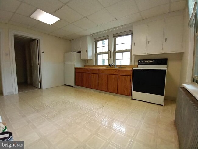 Building Photo - 1926 Hilltown Pike