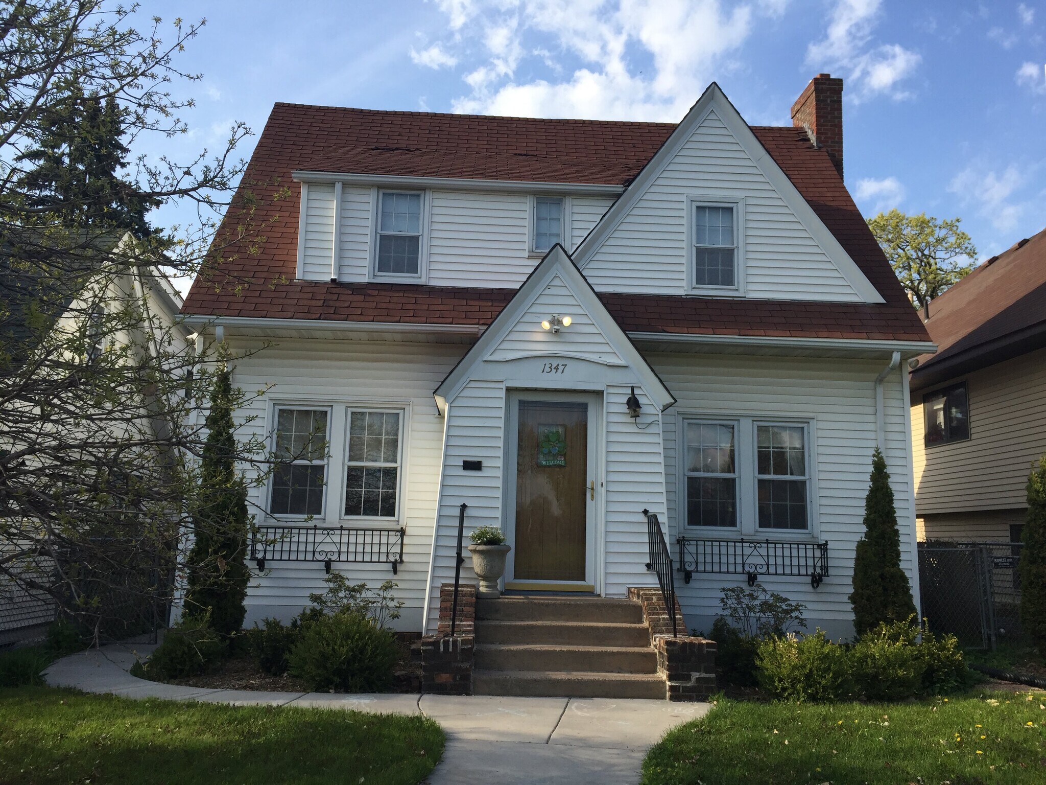 Welcome Home! - 1347 W Highland Pkwy