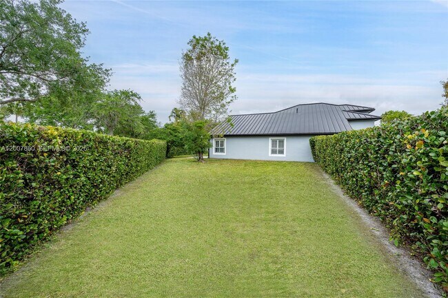 Building Photo - 1381 NW 144th Ave