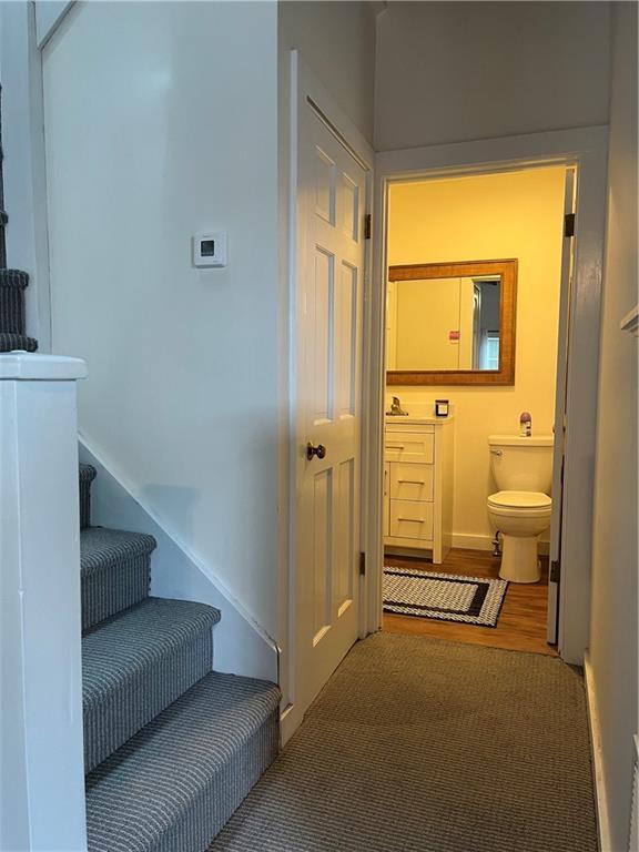 Building Photo - 45 Ayrault St