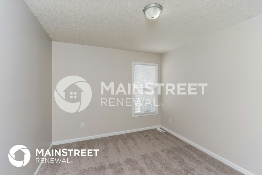 Building Photo - 9805 River Trail Dr