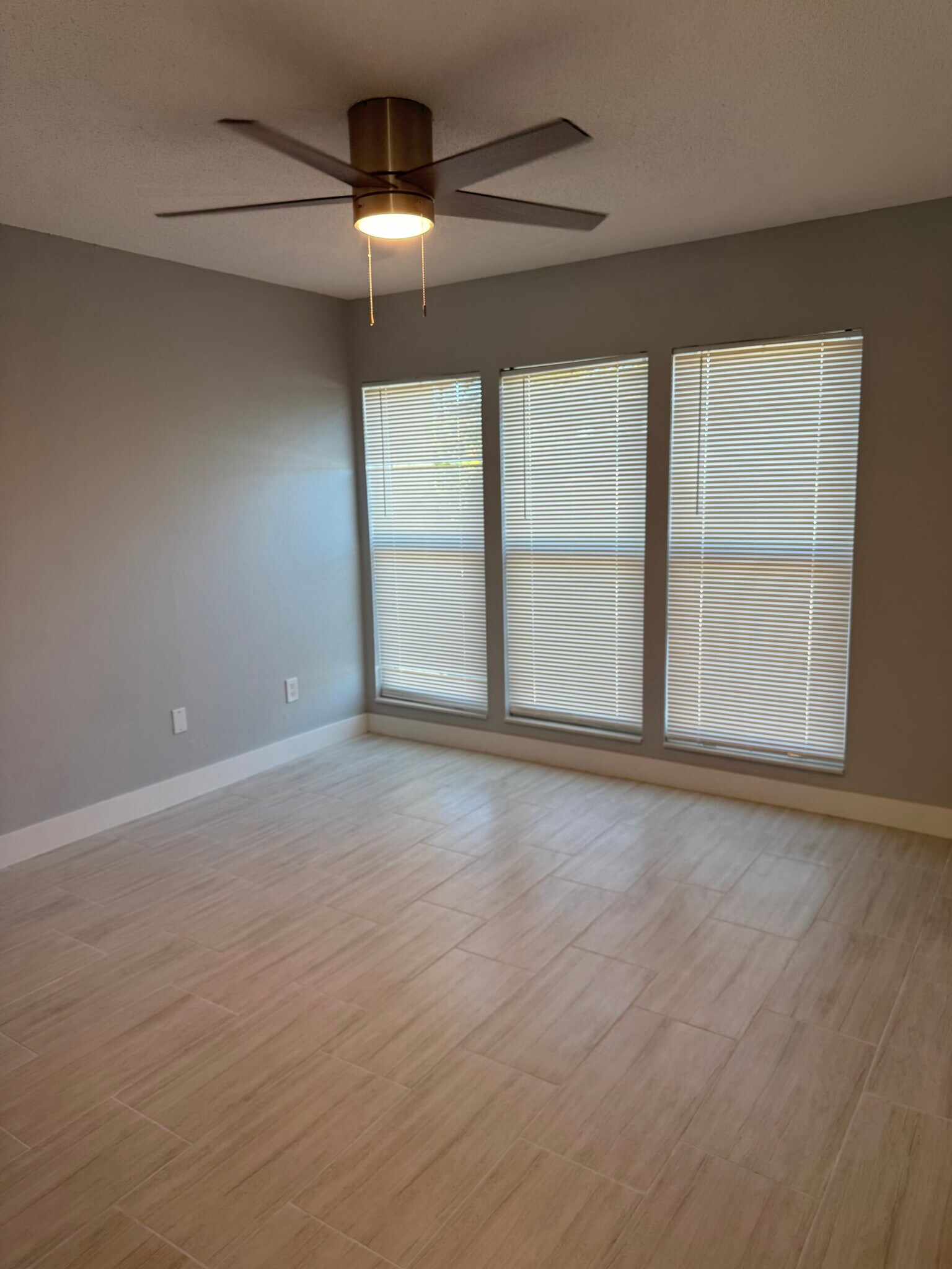 Building Photo - 3453 Clark Rd