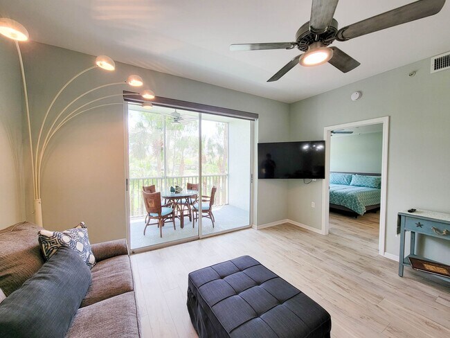 Building Photo - ** FOREST GLEN GOLF & COUNTRY CLUB ** 2 BE...