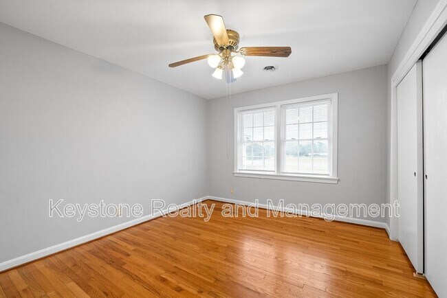 Building Photo - 1319 Fort Campbell Blvd