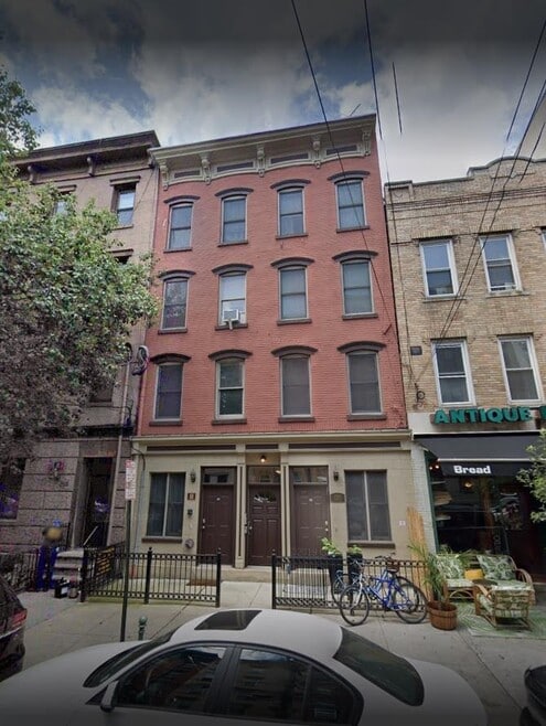 Building Photo - 120 Willow Ave