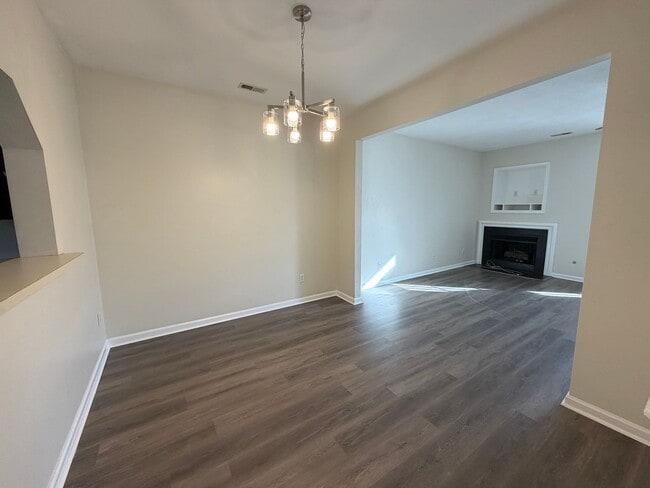 Building Photo - Long Point