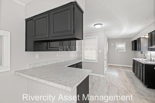 Building Photo - 3129 Curzon Ave