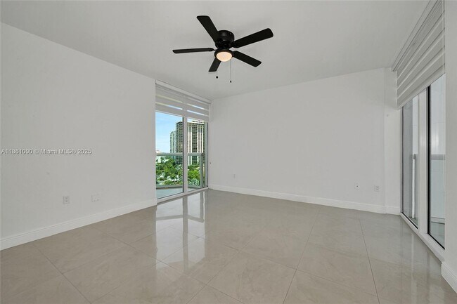 Building Photo - 19400 Turnberry Way