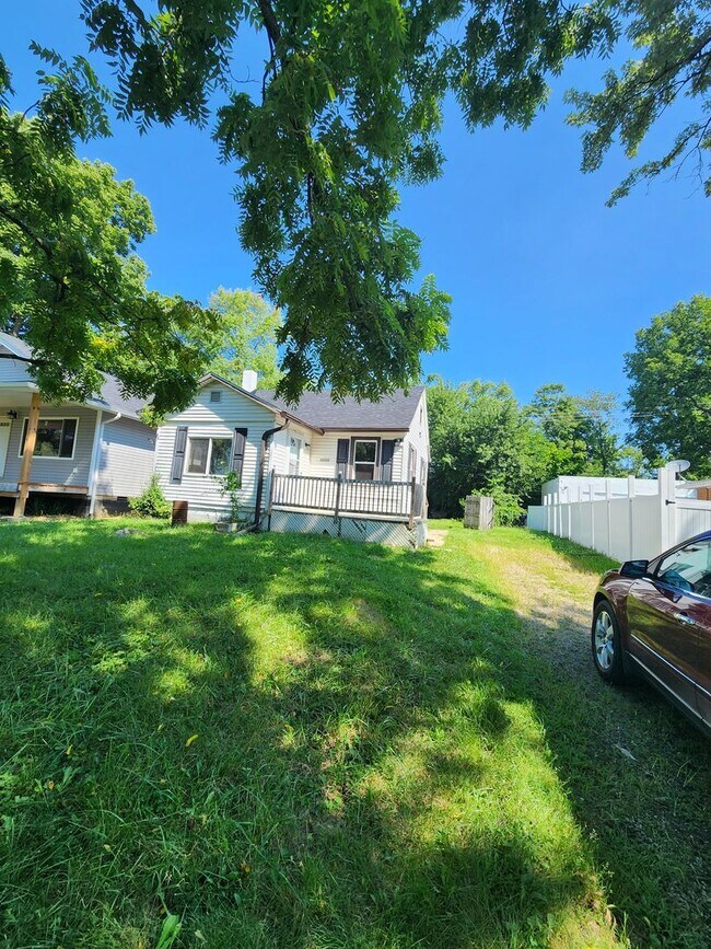 Building Photo - Single family home in Dayton, Ohio