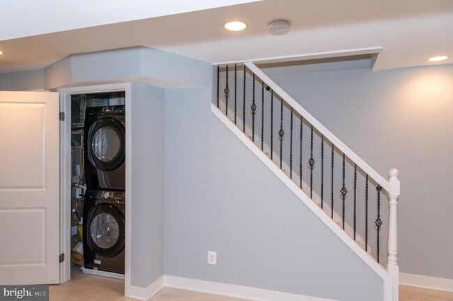 Building Photo - 706 Longfellow St NW