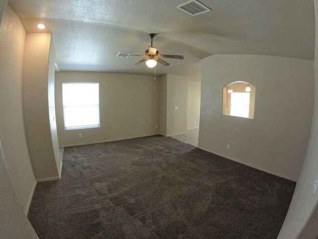 Building Photo - 4113 Cll De Luna