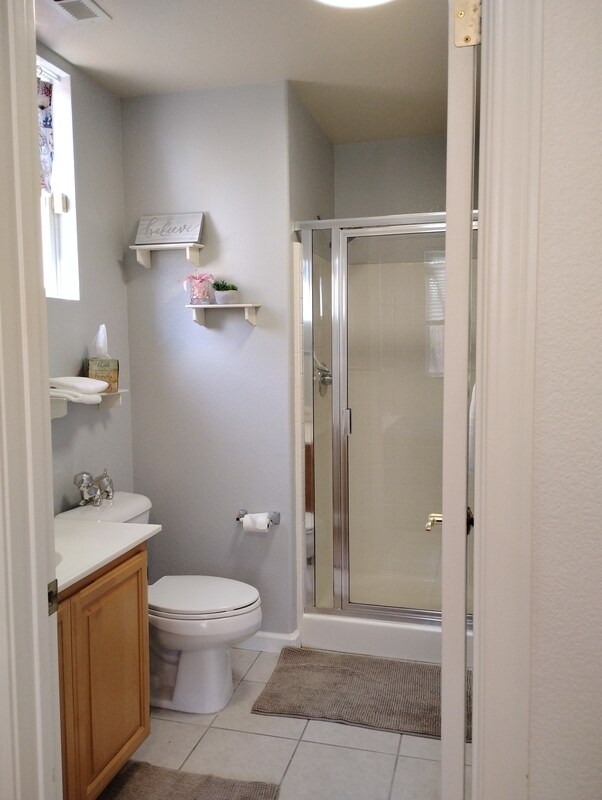 Building Photo - 1122 Mitchell Ln