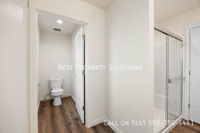 Building Photo - 601 S Dorsing St