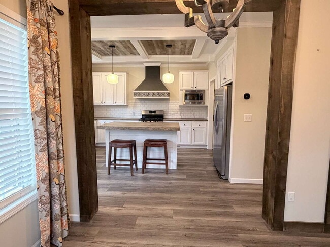 Building Photo - Immaculate Newer 3BR/2BA Brevard Home with Open Layout – Pet-Friendly