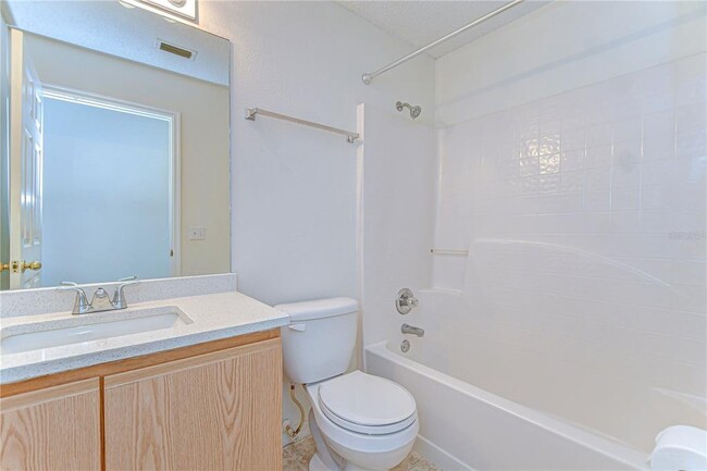 Building Photo - 18303 Elmhurst Ln