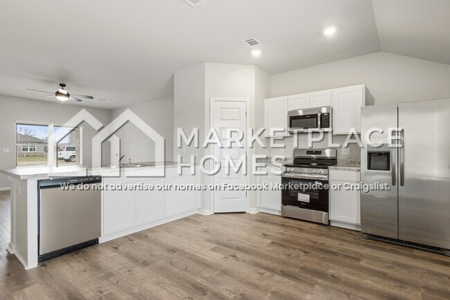 Building Photo - 10409 Patton Ln