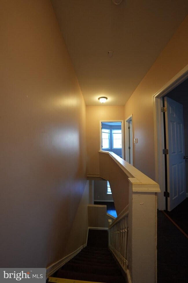 Building Photo - 5214 Heston St