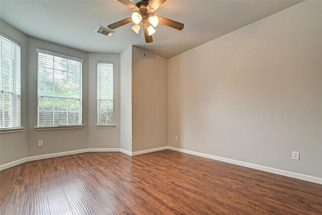 Building Photo - 11310 English Rose Trail