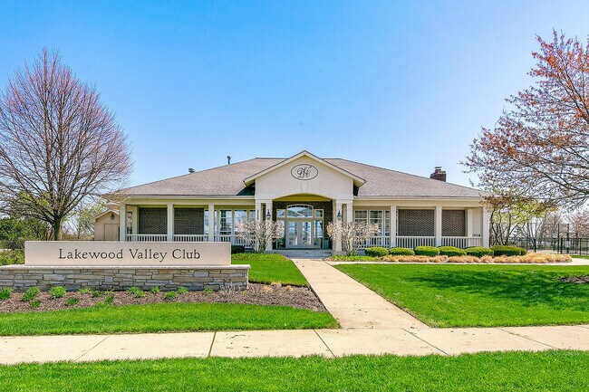 Building Photo - 2544 Dickens Dr
