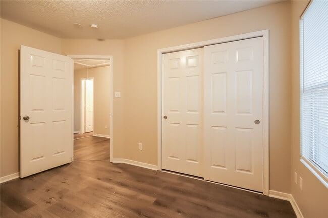 Building Photo - 2219 Hadden Hollow Dr