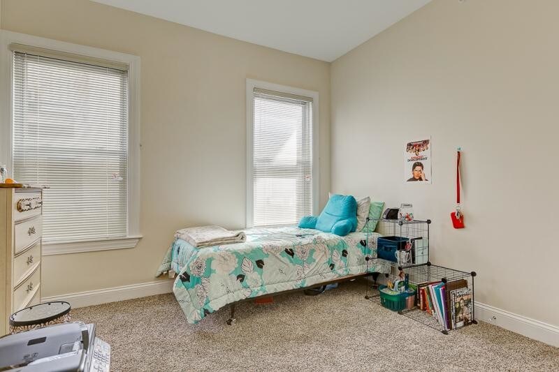 Building Photo - 30 Hillside St