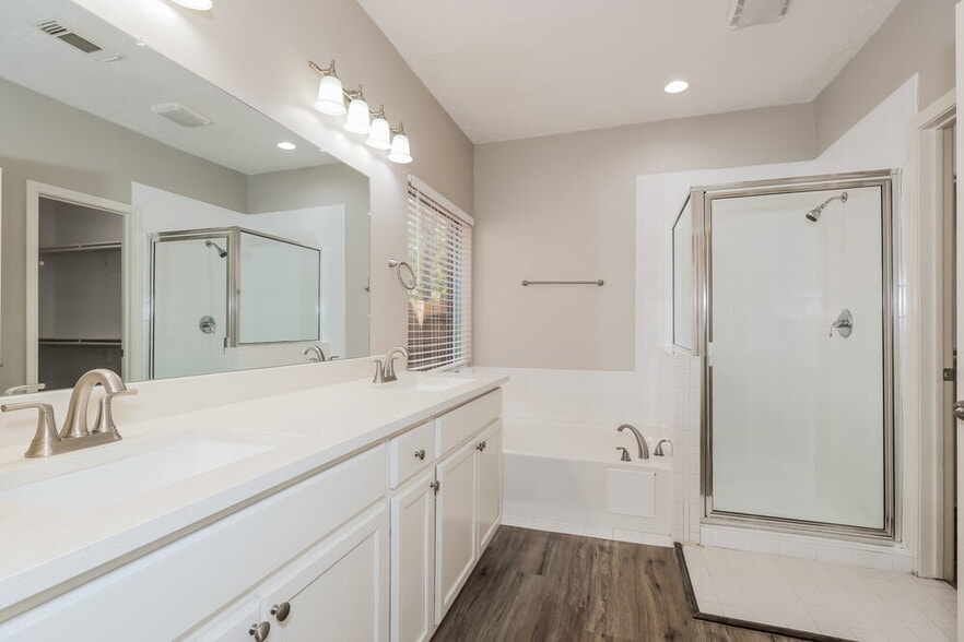 Building Photo - 4535 Echo Falls Dr