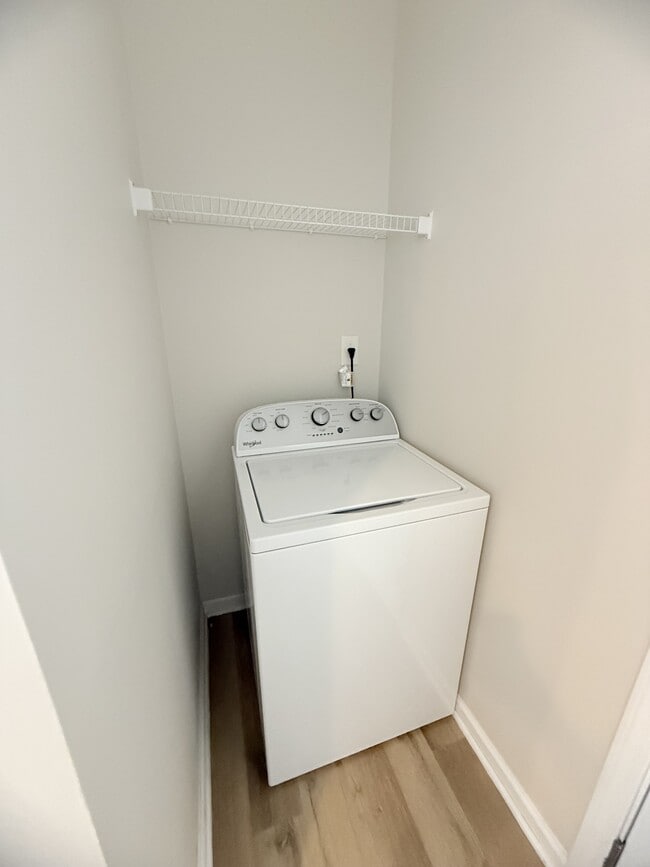 Building Photo - 207 Cupola Dr