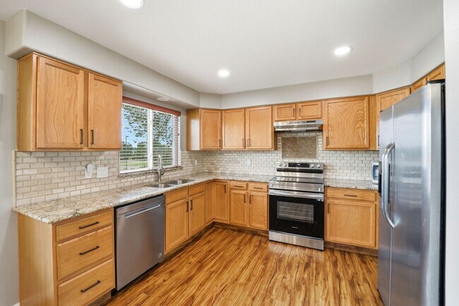 Building Photo - 1108 Scarlet Oak Dr