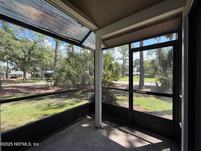 Building Photo - 8348 Westover Ct