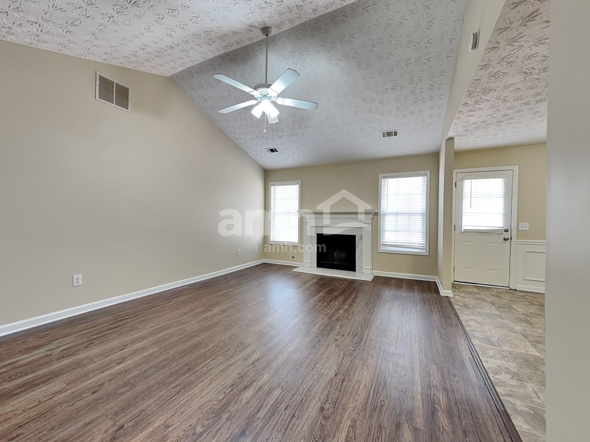 Building Photo - 1160 Hillary Ln