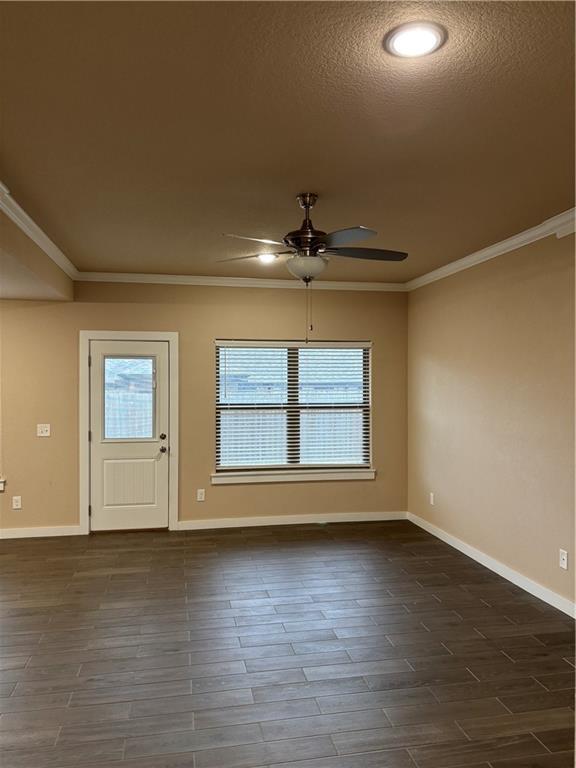 Building Photo - 450 Rineel Ave