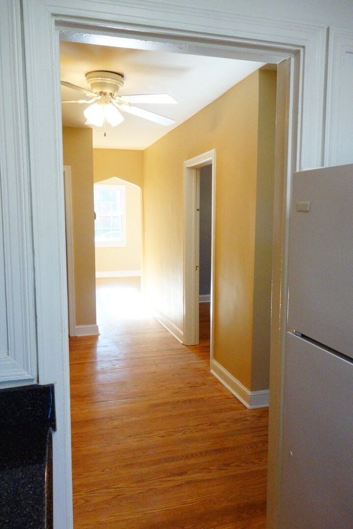 Building Photo - 8413 Flower Ave