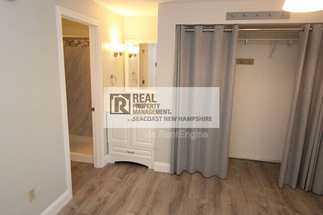 Building Photo - 93 Henry Law Ave