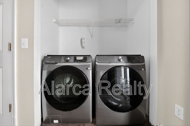 Building Photo - 2817 Summergrove Ct